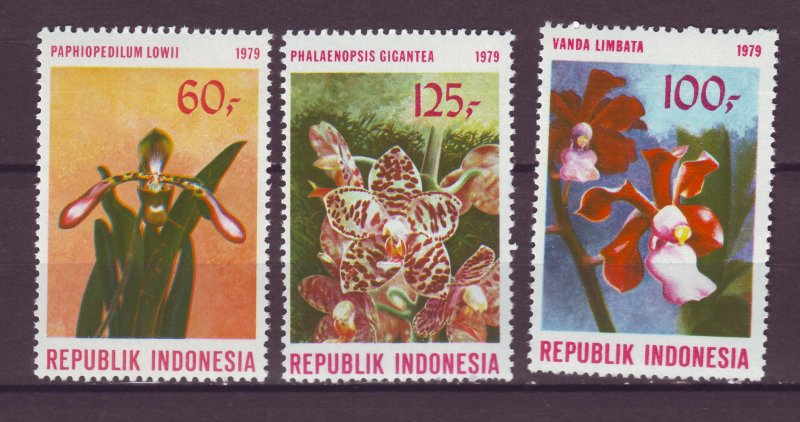J25066 JLstamps 1979 indonesia set mnh #1045-7 flowers