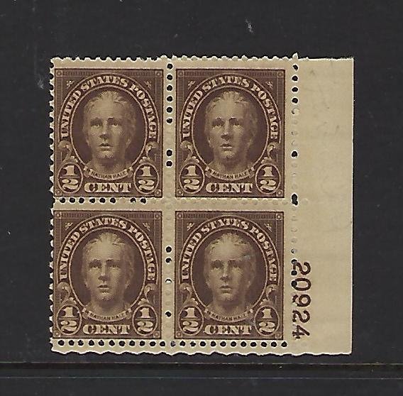 US #653 1929 PLATE # BLOCK OF 4 - 1/2C  PERF 11X10 1/2 -MINT NEVER HINGED