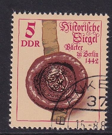 German Democratic Republic DDR  #2422 cancelled 1984  historic seals 5pf
