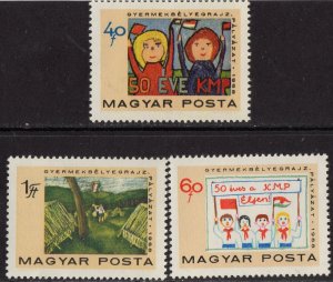 Thematic stamps HUNGARY 1968 CHILDRENS DAY 2405/7 mint