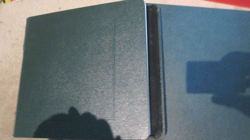 Scott Album with Dust Case with Pages for US Booklet Panes 1975-2000 used