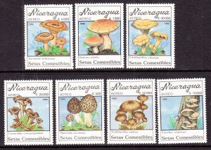 Nicaragua Mushrooms MNH VF