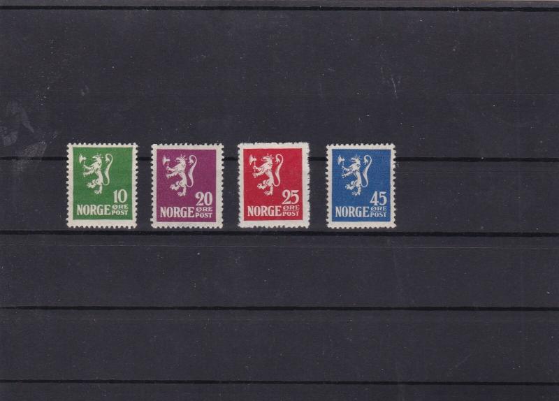 norway 1922  mounted mint  stamp set cat £45+  ref 12177