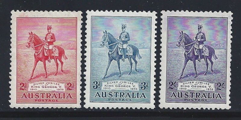 1935 AUSTRALIA, No. 102-104 3 Values Jubilee George V. MNH/** (103 MLH/*)