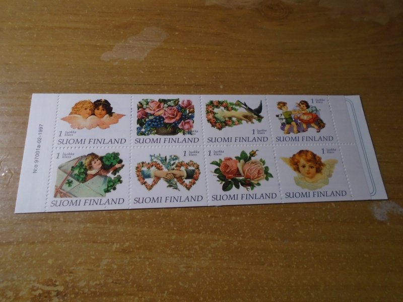 Finland  #  1033a   MNH   complete booklet