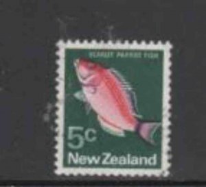 NEW ZEALAND #444 1970 5c SCARLET PARROT FISH F-VF USED a