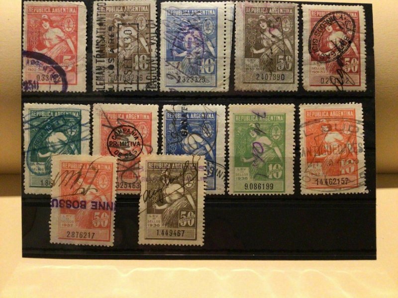 Argentina 1930 - 1936  Revenue stamps Ref 59005 