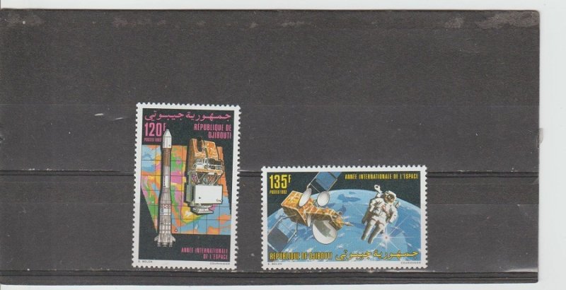 Djibouti  Scott#  702-703  MNH  (1992 International Space Year)