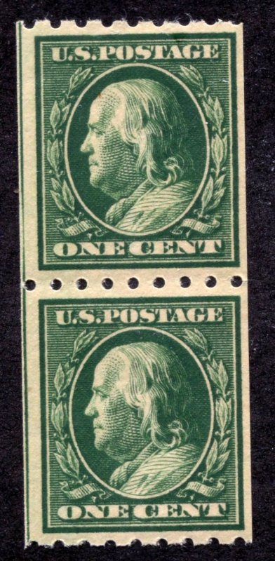 390, Mint VF NH 1¢ Coil  Pair Cat $32.50