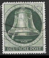 Germany Berlin 9N71 used 2013 SCV $22.50 missing corner perf  -  4083