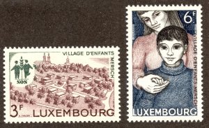 Luxembourg Scott 470-71 Unused HOG - 1968 Mersch Children's Village Issue