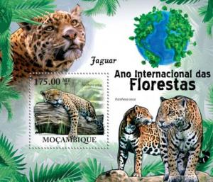 MOZAMBIQUE 2011 SHEET INTERNATIONAL YEAR OF FORESTS JAGUARS FELINES WILD CATS