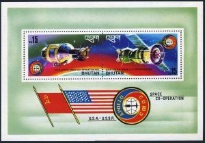 Bhutan 183a sheet, MNH. Michel 626-627 Bl.69. Apollo-Soyuz space test, 1975.