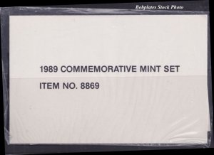 BOBPLATES #2401//39 1989 US Commemorative Set Item 8869 Sealed MNH with Mounts