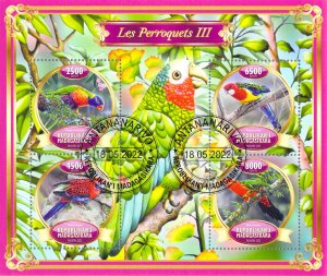 Madagascar 2022 Sheet  Parrots birds 4 values (TS0094)