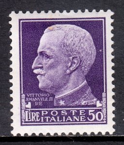 Italy - Scott #231 - MH - Lg. thin at bottom, curl on hinge - SCV $13