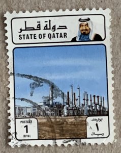 Qatar 1982 1r Oil Refinery, used. Scott 623, CV $0.65.  Mi 832