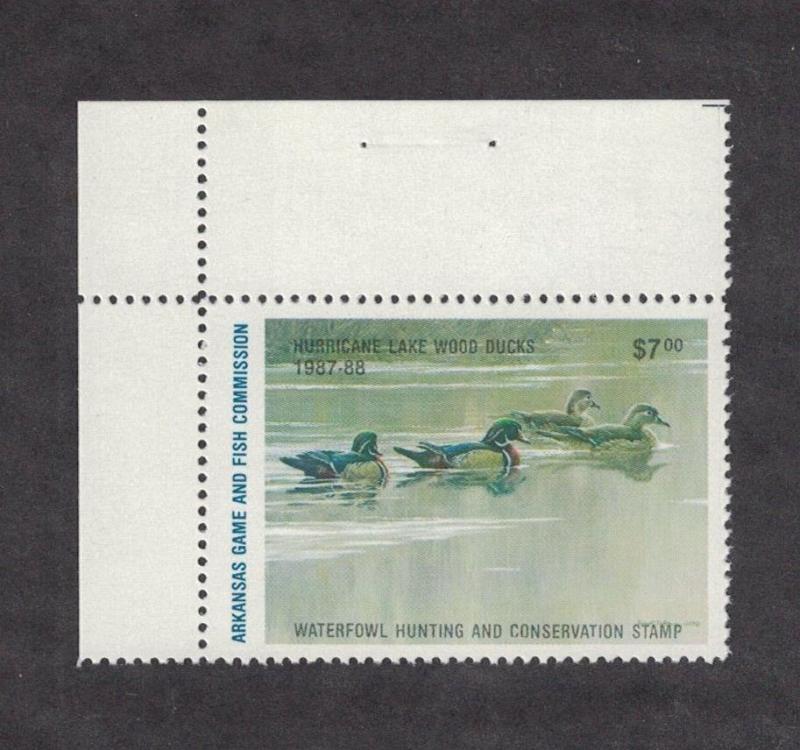 AR7h - Arkansas State Duck Stamp. Hunter Type Corner Margin Single. MNH. OG.