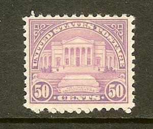 United States, Scott #701; 50c Arlington Amphitheater, P10 1/2x11, MNH