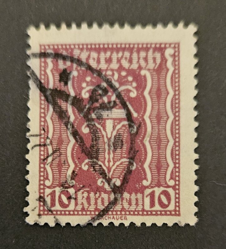 Austria 1922 SG468 used 10k hammer and pincers