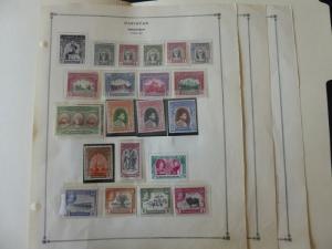 Pakistan & Pakistan-Bahawawr pur Mint/Used Stamp Collection on Album Pages