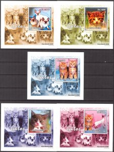 {073} Sao Tome & Principe 2010 Cats 5 S/S Deluxe MNH**