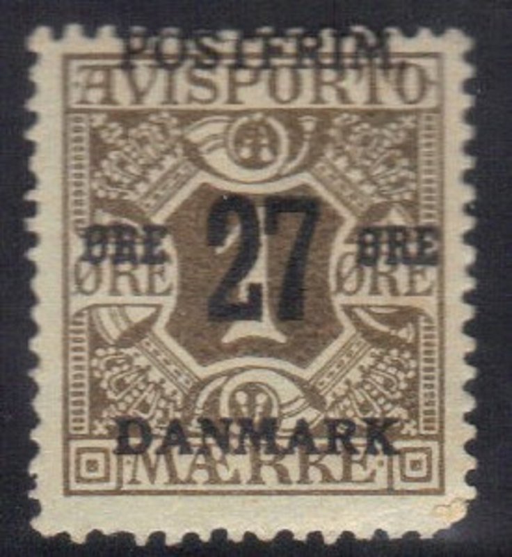 DENMARK SCOTT# 138 MH 27o ON 1o 1918 NEWSPAPER STAMP    SEE SCAN