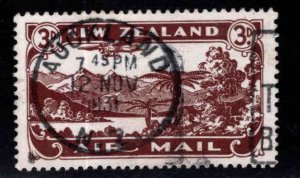 New Zealand Scott C1 Used airmail stamp , wmk 61 CV $22.50