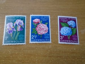 Luxembourg  #  351-53  MNH   Flowers