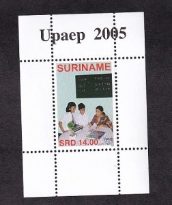 Surinam   #1328  MNH 2005  sheet  fight against poverty $14