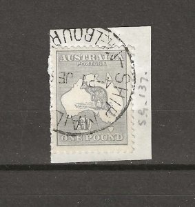 AUSTRALIA 1931/36 SG 137 USED
