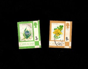 Gibraltar 1977-80 QE2 3p Giant Squill & 9p Scorpion Vetch Flower USED