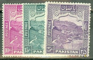 QJ: Pakistan 24-43 mint CV $100; scan shows only a few