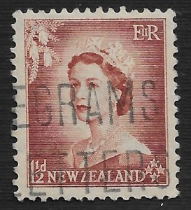 New Zealand #290 1 1/2p Queen Elizabeth II