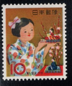 JAPAN  Scott 756 mint Hinge stamp