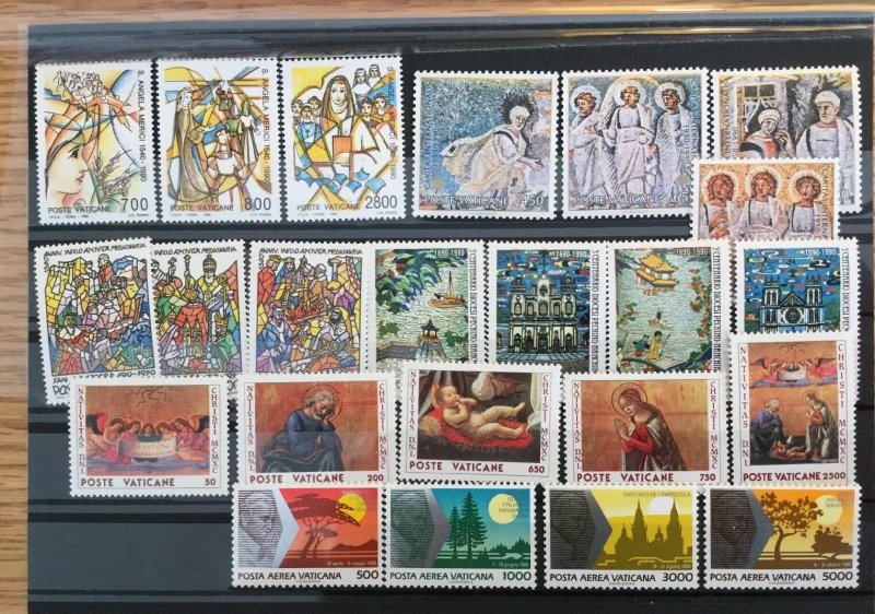 Vatican City 1990 Compete MNH (Mint Never Hinged) NH Year Set