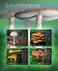 Niger - 2013 Exotic Mushrooms of Africa  4 Stamp Sheet 14A-346