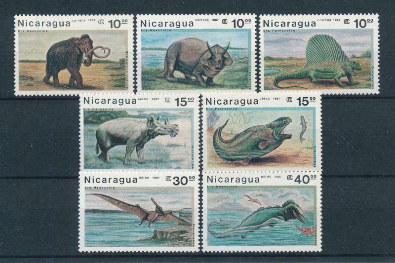 [106144] Nicaragua 1987 Prehistoric animals dinosaurs Mammoth  MNH
