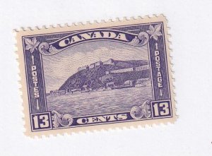 CANADA # 201 VF-MVLH CITADEL OF QUEBEC CAT VALUE $60 AT 20% A CASTLE ON THE HILL