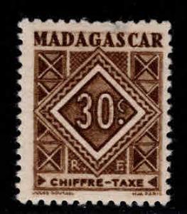 Madagascar Scott J32 MH* Postage due similar centering