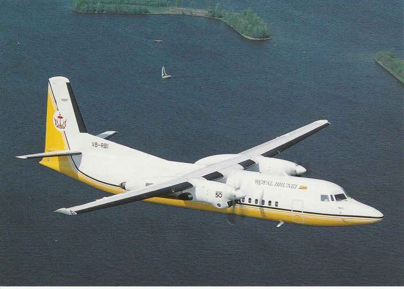 7559 Aviation Postcard  ROYAL BRUNEI FOKKER 50 V8-RBI CN 20280  Airlines