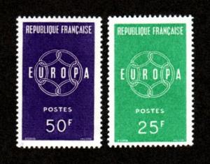 France # 929-930 Mint!