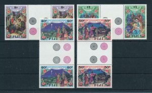 [104964] Fiji 1987 Art paintings Christmas Weihnachten 4 Gutter pairs MNH