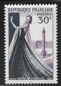 France Scott #687  - Unused (MH)