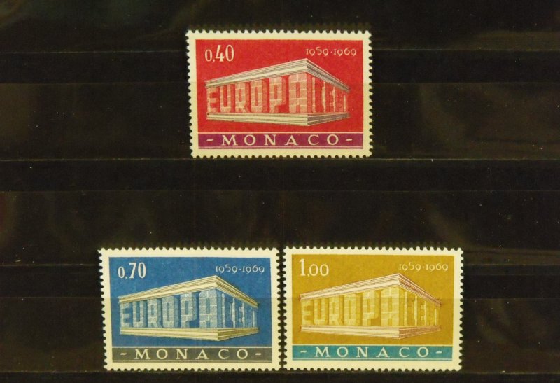 9802   Monaco   MNH # 722, 723, 724                     CV$ 10.50