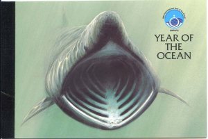 1998 Isle of Man Year of the Ocean Prestige Booklet SGSB48 Unmounted Mint