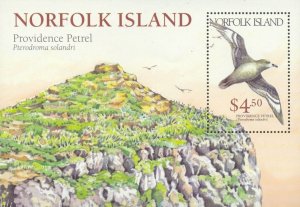 Norfolk Island Scott #'s 682 MNH