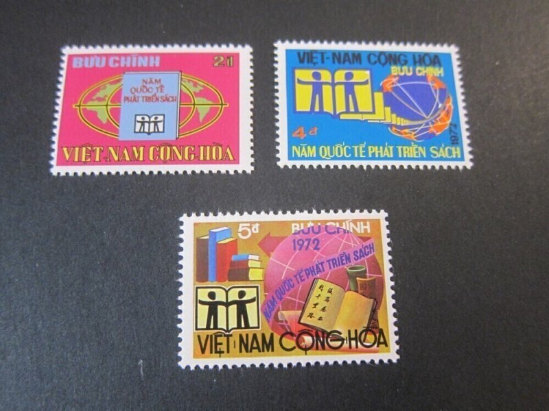 Vietnam 1972 Sc 441-43 set MH