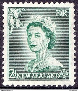 NEW ZEALAND 1954 QEII 2d Bluish-Green SG726 MH