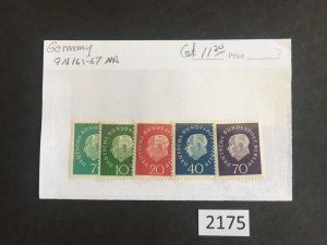 $1 World MNH Stamps (2175) Germany Berlin 9N 165, see image